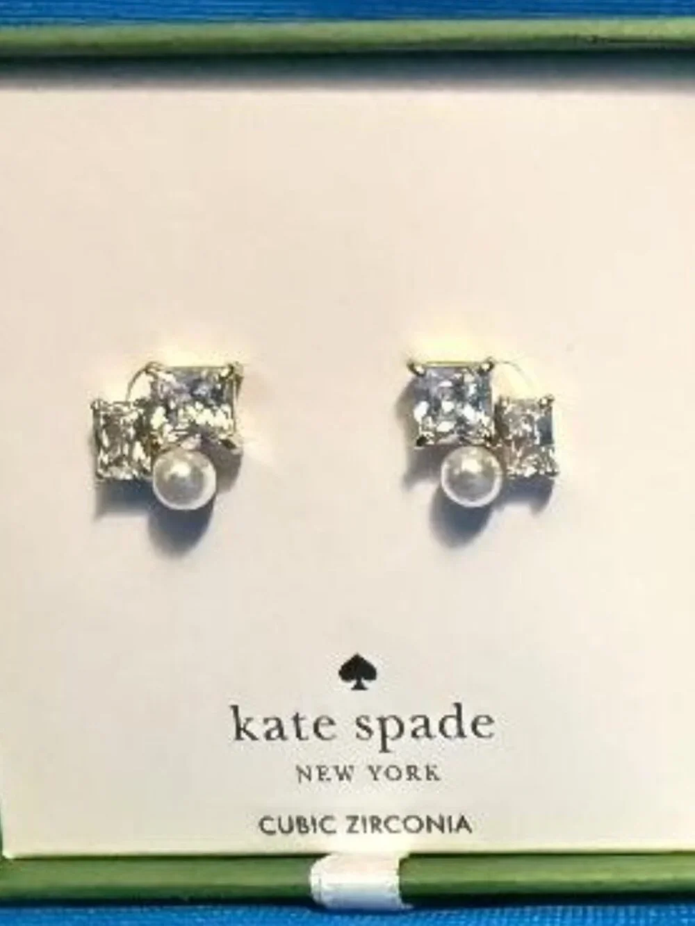 NEW ~ BNIB KATE SPADE VICTORIA SPARKLING CRYSTAL CLUSTER STUD / PIERCED EARRINGS